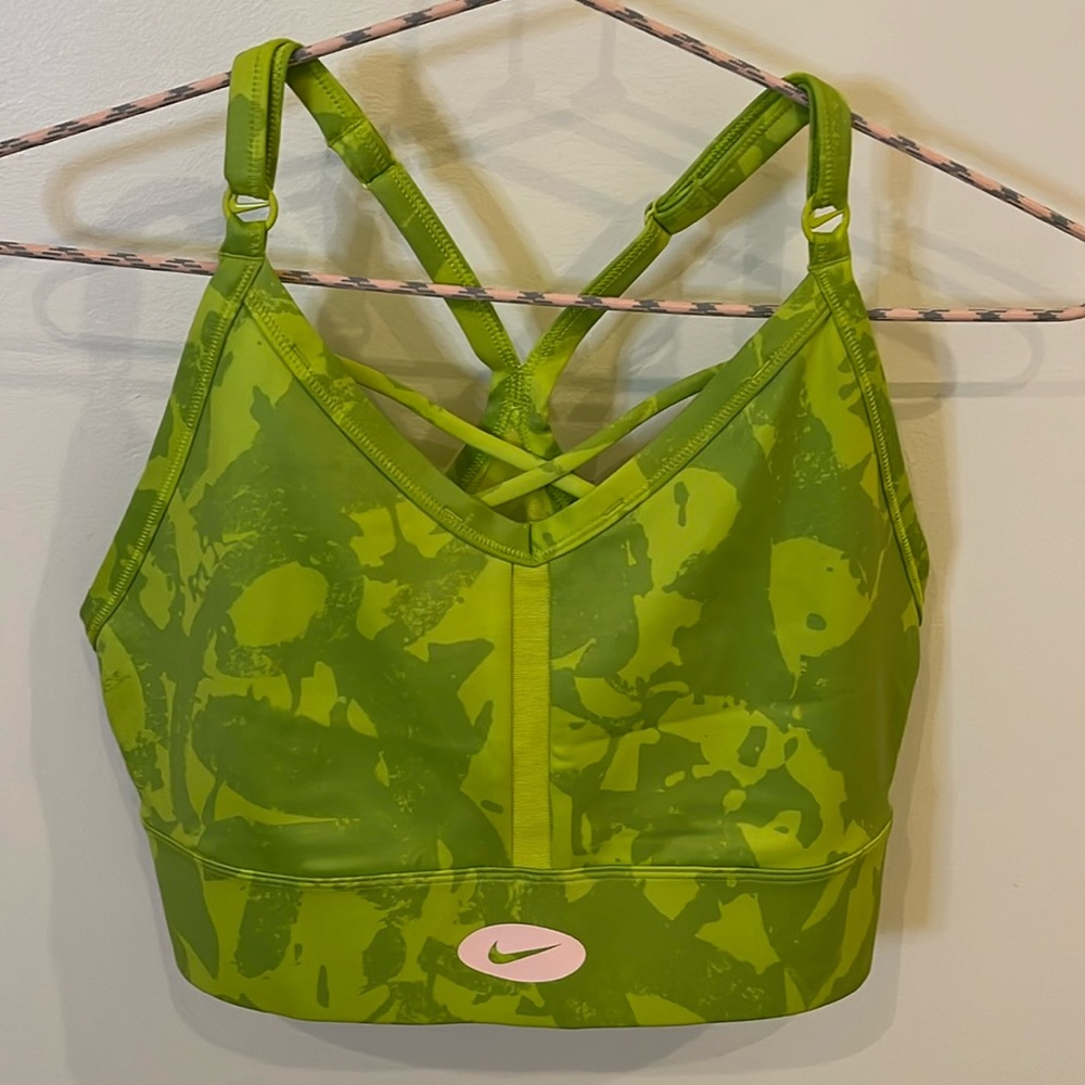 Nike longline sports bra atomic green size L
